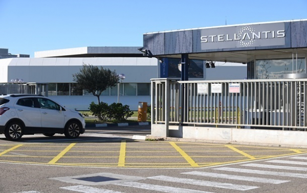 Stellantis зробить ставку на ключові бренди для виходу з кризи - Reuters