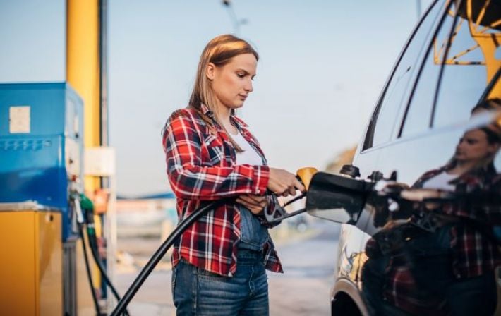 Топливный кэшбэк продлили ещё на месяц, но с изменениями