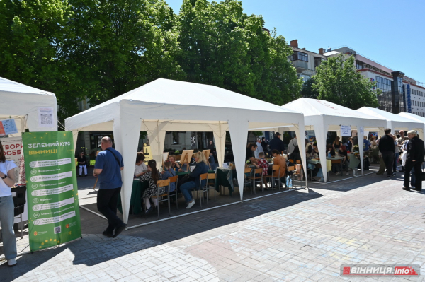 VinBookFest проходить у Вінниці: фоторепортаж з книжкового фестивалю
