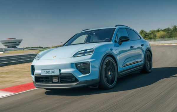 Porsche знімає бензиновий Macan з виробництва