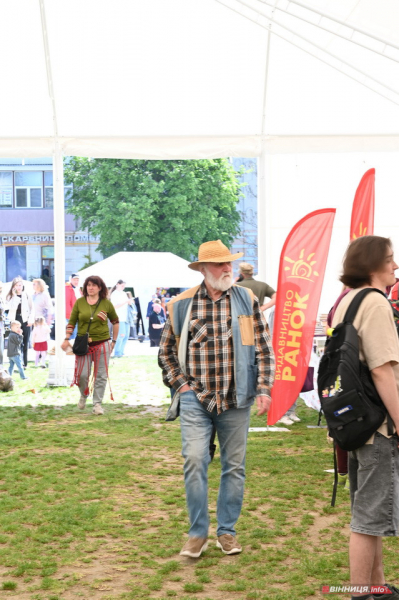 VinBookFest проходить у Вінниці: фоторепортаж з книжкового фестивалю