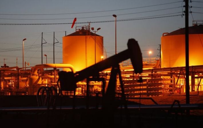 Энергетическая разрядка: нефтяные котировки стремительно обвалились до двухнедельного минимума из-за прогресса в переговорах Вашингтона и Тегерана