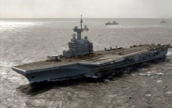«Шарль де Голль» идет на прорыв: Франция развертывает авианосную группу для деблокады Ормузского пролива