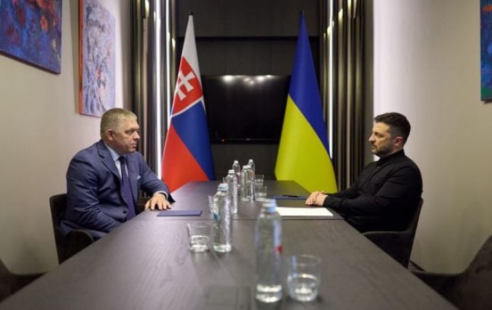 Дипломатия без иллюзий: Роберт Фицо заявил об откровенном разговоре с Зеленским и разногласиях во взглядах