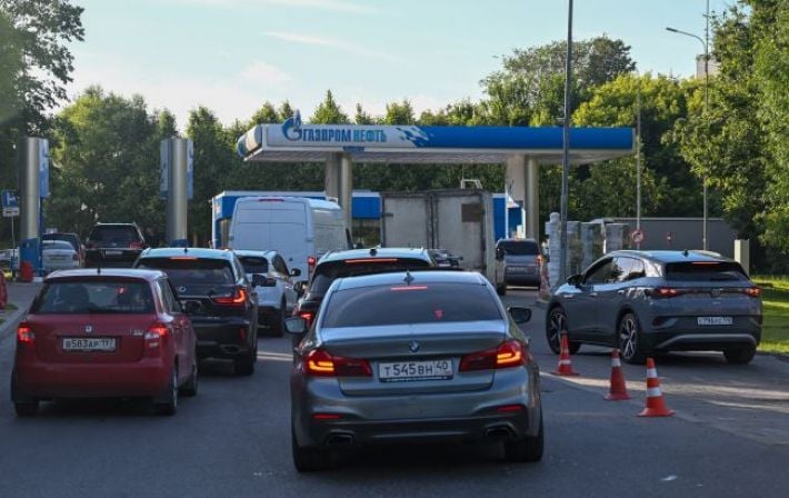 Топливный тупик: Россия признала дефицит бензина, но обвинила во всем «аномальный спрос»
