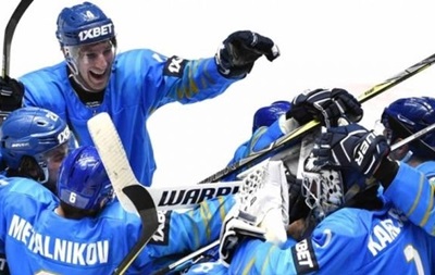 Українські хокеїсти програли Казахстану в олімпійській кваліфікації