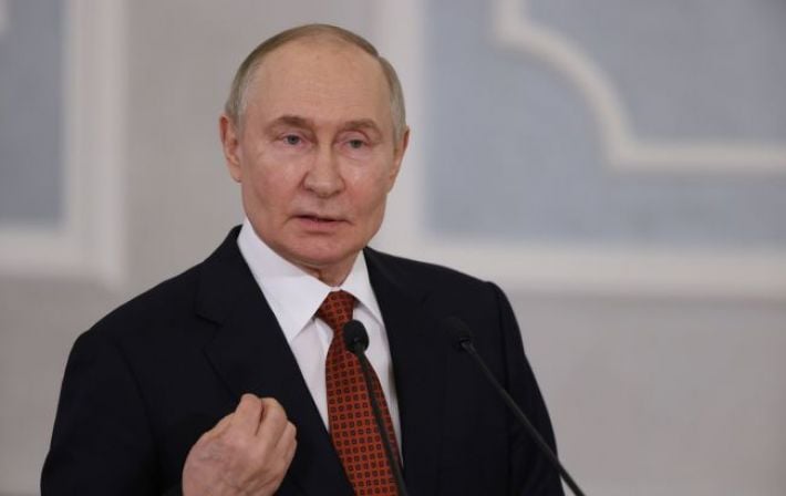 Топливный кризис в РФ: Путин признал дефицит бензина и разразился новыми угрозами в адрес Украины
