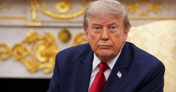 Трамп таємно залишив Туреччину через іранську загрозу, використавши літак-двійник, - WP Трамп таємно залишив Туреччину через іранську загрозу, використавши літак-двійник, - WP