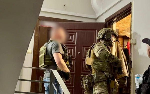 В Одесі чоловік убив батьків і застрелився сам В Одесі чоловік убив батьків і застрелився сам