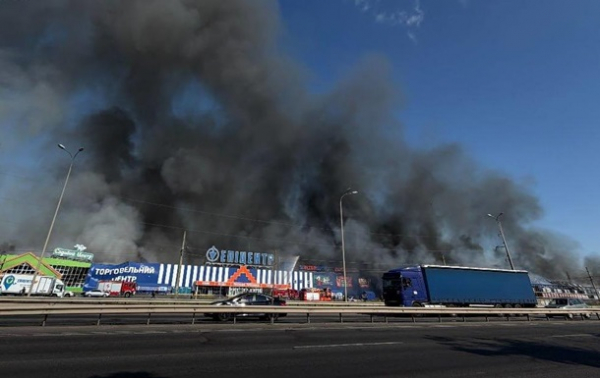 Росіяни вдарили по двом торговим центрам в Одесі
