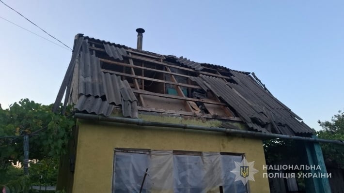 Россияне атаковали Любицкое и Новоивановку с помощью FPV-дронов: ранены двое мужчин (фото)