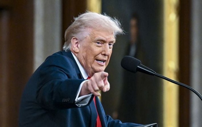 Трамп пригрозил Ирану полной капитуляцией и отказом от ядерной программы