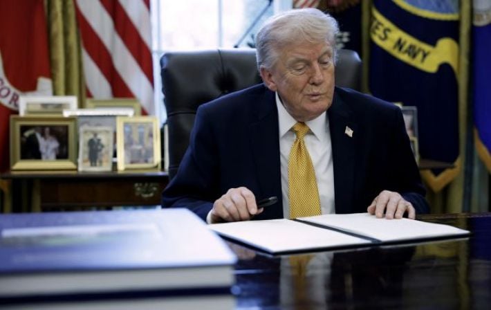 Угроза импичмента как рычаг мобилизации: Трамп предостерег сторонников о последствиях поражения Республиканской партии