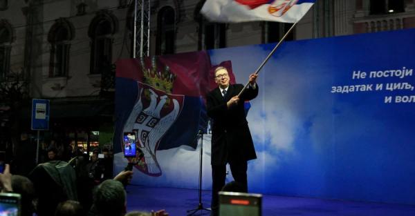 Президент Сербії Александар Вучич подав у відставку