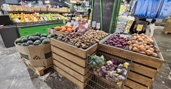 Продуктовий сценарій на осінь: дефіцит нам не загрожує, але чекаємо на стрибки цін Продуктовий сценарій на осінь: дефіцит нам не загрожує, але чекаємо на стрибки цін